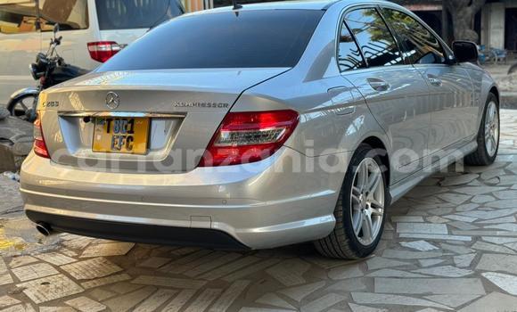 Nunua Ilio tumika Mercedes‒Benz C–Class Fedha Gari ndani ya Dar es Salaam nchini Dar es Salaam Nunua Ilio tumika Mercedes‒Benz C–Class Fedha Gari ndani ya Dar es Salaam nchini Dar es Salaam