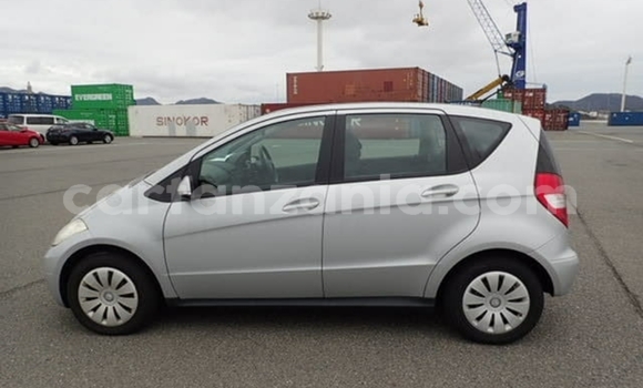 Nunua Imported Mercedes‒Benz A–Class Fedha Gari ndani ya Dar es Salaam nchini Dar es Salaam Nunua Imported Mercedes‒Benz A–Class Fedha Gari ndani ya Dar es Salaam nchini Dar es Salaam