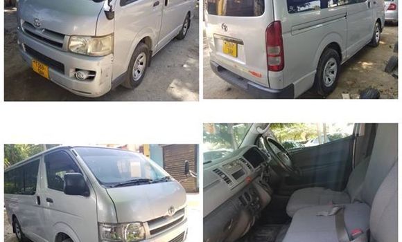 Buy Used Toyota Hiace White Car in Dar es Salaam in Dar es Salaam Buy Used Toyota Hiace White Car in Dar es Salaam in Dar es Salaam