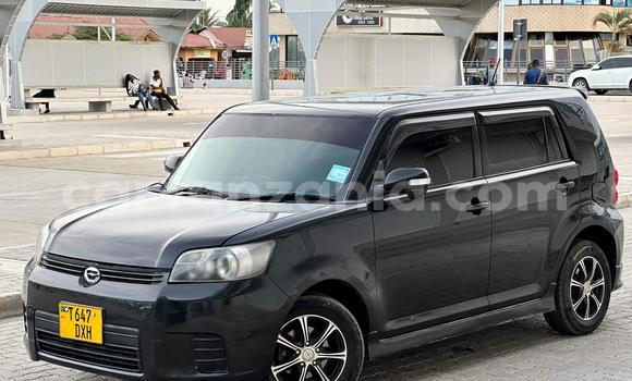 Nunua Ilio tumika Toyota Corolla Rumion Nyeusi Gari ndani ya Dar es Salaam nchini Dar es Salaam