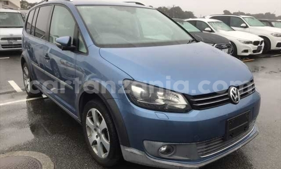 Nunua Imported Volkswagen Touran Bluu Gari ndani ya Dar es Salaam nchini Dar es Salaam Nunua Imported Volkswagen Touran Bluu Gari ndani ya Dar es Salaam nchini Dar es Salaam