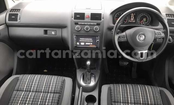 Nunua Imported Volkswagen Touran Bluu Gari ndani ya Dar es Salaam nchini Dar es Salaam Nunua Imported Volkswagen Touran Bluu Gari ndani ya Dar es Salaam nchini Dar es Salaam