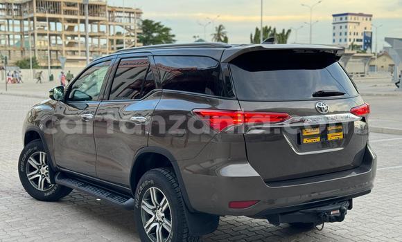 Nunua Ilio tumika Toyota Fortuner Nyingine Gari ndani ya Dar es Salaam nchini Dar es Salaam Nunua Ilio tumika Toyota Fortuner Nyingine Gari ndani ya Dar es Salaam nchini Dar es Salaam