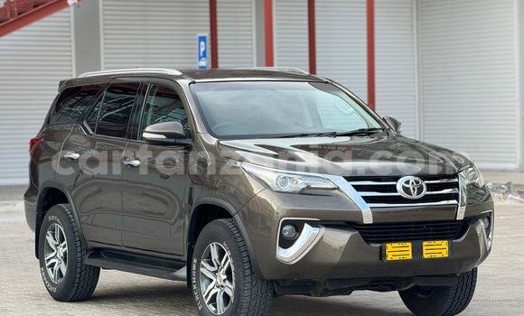 Nunua Ilio tumika Toyota Fortuner Nyingine Gari ndani ya Dar es Salaam nchini Dar es Salaam Nunua Ilio tumika Toyota Fortuner Nyingine Gari ndani ya Dar es Salaam nchini Dar es Salaam