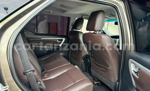 Nunua Ilio tumika Toyota Fortuner Nyingine Gari ndani ya Dar es Salaam nchini Dar es Salaam Nunua Ilio tumika Toyota Fortuner Nyingine Gari ndani ya Dar es Salaam nchini Dar es Salaam