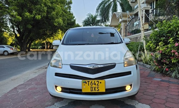 Buy Used Toyota Ractis White Car in Dar es Salaam in Dar es Salaam