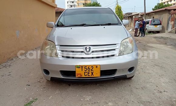 Buy Used Toyota IST Silver Car in Dar es Salaam in Dar es Salaam Buy Used Toyota IST Silver Car in Dar es Salaam in Dar es Salaam