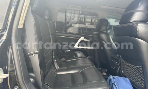 Nunua Ilio tumika Toyota Land Cruiser Nyeusi Gari ndani ya Dar es Salaam nchini Dar es Salaam Nunua Ilio tumika Toyota Land Cruiser Nyeusi Gari ndani ya Dar es Salaam nchini Dar es Salaam