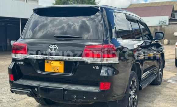 Nunua Ilio tumika Toyota Land Cruiser Nyeusi Gari ndani ya Dar es Salaam nchini Dar es Salaam Nunua Ilio tumika Toyota Land Cruiser Nyeusi Gari ndani ya Dar es Salaam nchini Dar es Salaam