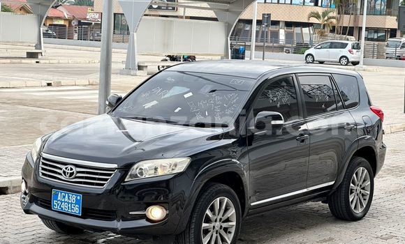Nunua Ilio tumika Toyota Vanguard Nyeusi Gari ndani ya Dar es Salaam nchini Dar es Salaam