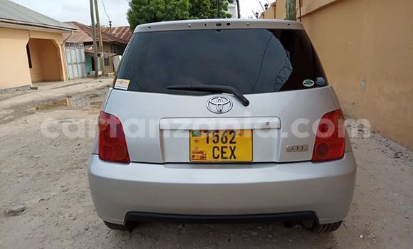 Buy Used Toyota IST Silver Car in Dar es Salaam in Dar es Salaam Buy Used Toyota IST Silver Car in Dar es Salaam in Dar es Salaam