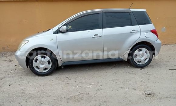 Buy Used Toyota IST Silver Car in Dar es Salaam in Dar es Salaam Buy Used Toyota IST Silver Car in Dar es Salaam in Dar es Salaam