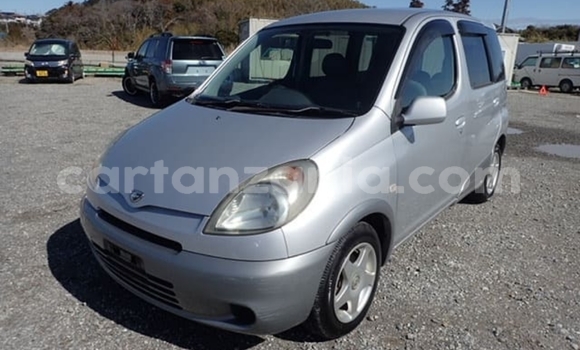 Nunua Imported Toyota FunCargo Fedha Gari ndani ya Dar es Salaam nchini Dar es Salaam Nunua Imported Toyota FunCargo Fedha Gari ndani ya Dar es Salaam nchini Dar es Salaam