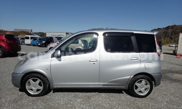 Nunua Imported Toyota FunCargo Fedha Gari ndani ya Dar es Salaam nchini Dar es Salaam Nunua Imported Toyota FunCargo Fedha Gari ndani ya Dar es Salaam nchini Dar es Salaam