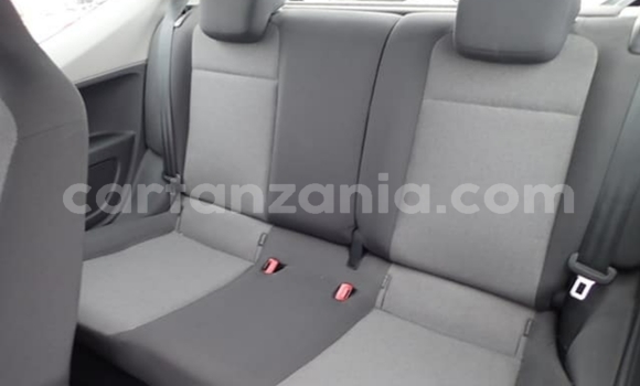 Nunua Imported Volkswagen up! Nyeusi Gari ndani ya Dar es Salaam nchini Dar es Salaam Nunua Imported Volkswagen up! Nyeusi Gari ndani ya Dar es Salaam nchini Dar es Salaam