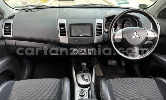 Buy Import Mitsubishi Outlander White Car in Dar es Salaam in Dar es Salaam Buy Import Mitsubishi Outlander White Car in Dar es Salaam in Dar es Salaam