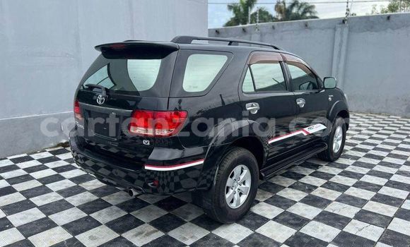Nunua Ilio tumika Toyota Fortuner Nyingine Gari ndani ya Dar es Salaam nchini Dar es Salaam