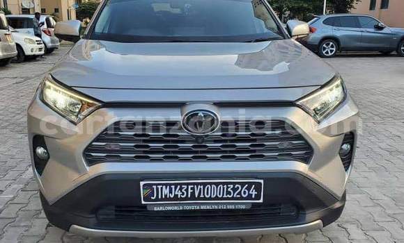 Nunua Ilio tumika Toyota RAV4 Nyingine Gari ndani ya Dar es Salaam nchini Dar es Salaam