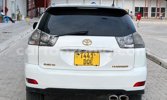 Nunua Ilio tumika Toyota Harrier Nyeupe Gari ndani ya Dar es Salaam nchini Dar es Salaam Nunua Ilio tumika Toyota Harrier Nyeupe Gari ndani ya Dar es Salaam nchini Dar es Salaam