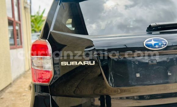 Nunua Imported Subaru Forester Nyeusi Gari ndani ya Dar es Salaam nchini Dar es Salaam