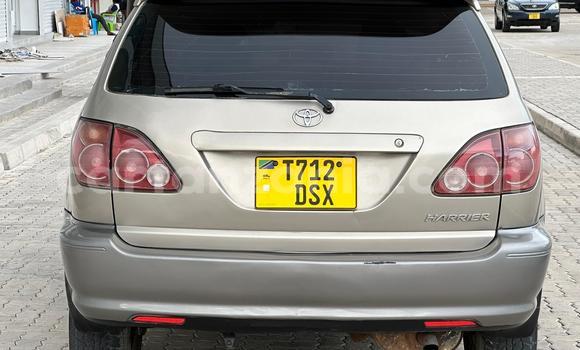 Nunua Ilio tumika Toyota Harrier Beige Gari ndani ya Dar es Salaam nchini Dar es Salaam Nunua Ilio tumika Toyota Harrier Beige Gari ndani ya Dar es Salaam nchini Dar es Salaam