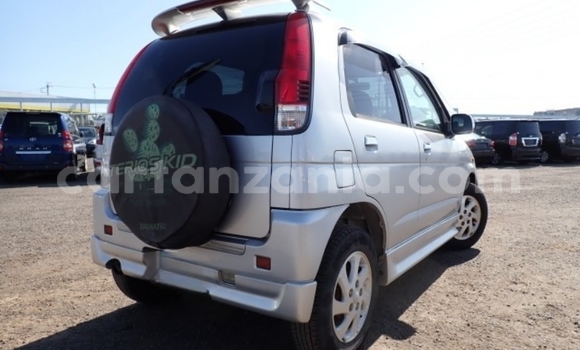 Nunua Imported Daihatsu Terios Fedha Gari ndani ya Dar es Salaam nchini Dar es Salaam Nunua Imported Daihatsu Terios Fedha Gari ndani ya Dar es Salaam nchini Dar es Salaam