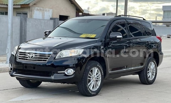 Nunua Ilio tumika Toyota Vanguard Nyeusi Gari ndani ya Bahi nchini Dodoma Nunua Ilio tumika Toyota Vanguard Nyeusi Gari ndani ya Bahi nchini Dodoma