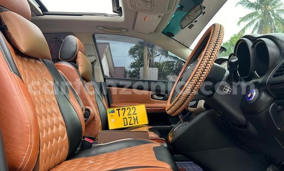 Nunua Ilio tumika Toyota Harrier Nyeusi Gari ndani ya Bagamoyo nchini Pwani Nunua Ilio tumika Toyota Harrier Nyeusi Gari ndani ya Bagamoyo nchini Pwani