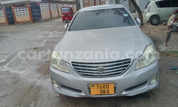 Buy Used Toyota Crown Other Car in Bagamoyo in Pwani