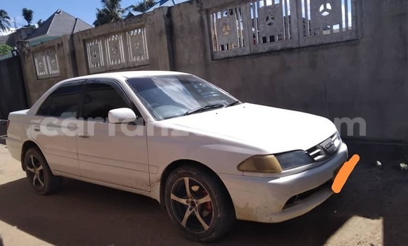 Nunua Ilio tumika Toyota Carina Nyeupe Gari ndani ya Bahi nchini Dodoma