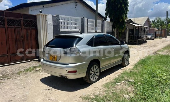 Nunua Ilio tumika Toyota Harrier Nyingine Gari ndani ya Babati Mjini nchini Manyara Nunua Ilio tumika Toyota Harrier Nyingine Gari ndani ya Babati Mjini nchini Manyara