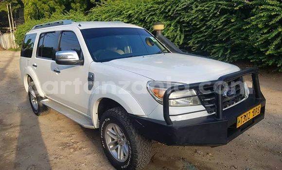 Buy Used Ford Everest White Car in Dar es Salaam in Dar es Salaam Buy Used Ford Everest White Car in Dar es Salaam in Dar es Salaam
