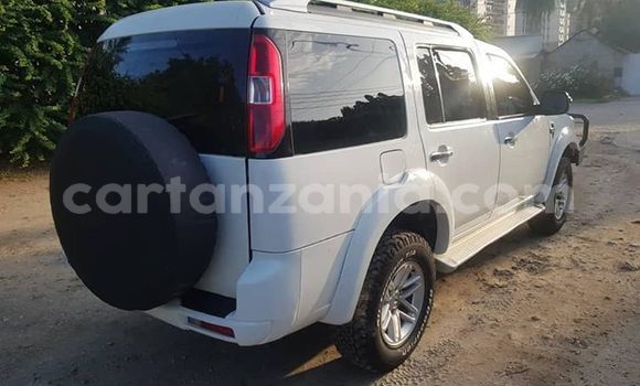 Buy Used Ford Everest White Car in Dar es Salaam in Dar es Salaam Buy Used Ford Everest White Car in Dar es Salaam in Dar es Salaam