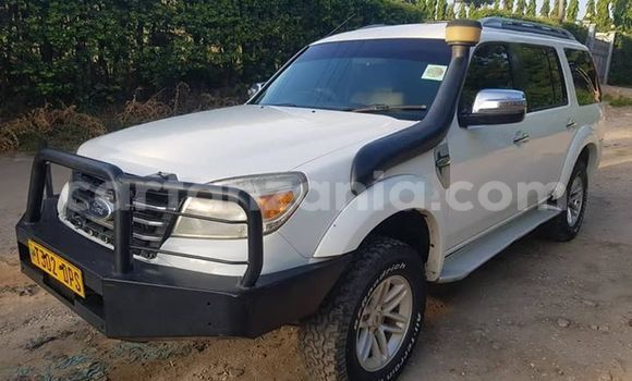 Buy Used Ford Everest White Car in Dar es Salaam in Dar es Salaam Buy Used Ford Everest White Car in Dar es Salaam in Dar es Salaam