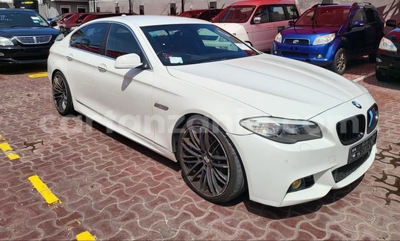 Nunua Ilio tumika BMW 5–Series Nyeupe Gari ndani ya Bagamoyo nchini Pwani Nunua Ilio tumika BMW 5–Series Nyeupe Gari ndani ya Bagamoyo nchini Pwani