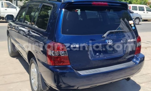 Nunua Ilio tumika Toyota Kluger Bluu Gari ndani ya Bariadi nchini Simiyu Nunua Ilio tumika Toyota Kluger Bluu Gari ndani ya Bariadi nchini Simiyu