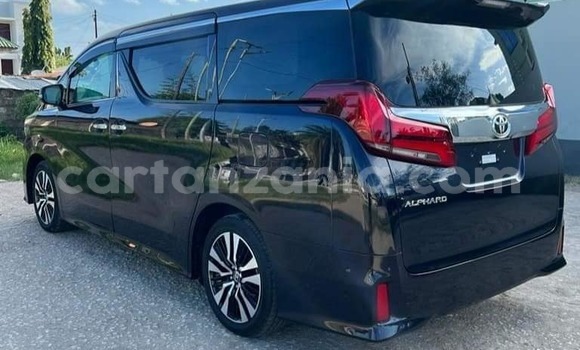 Nunua Ilio tumika Toyota Alphard Nyeusi Gari ndani ya Bahi nchini Dodoma Nunua Ilio tumika Toyota Alphard Nyeusi Gari ndani ya Bahi nchini Dodoma