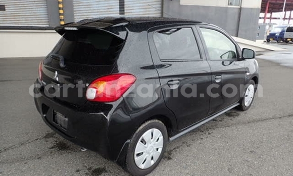 Nunua Imported Mitsubishi Mirage Nyeusi Gari ndani ya Dar es Salaam nchini Dar es Salaam Nunua Imported Mitsubishi Mirage Nyeusi Gari ndani ya Dar es Salaam nchini Dar es Salaam