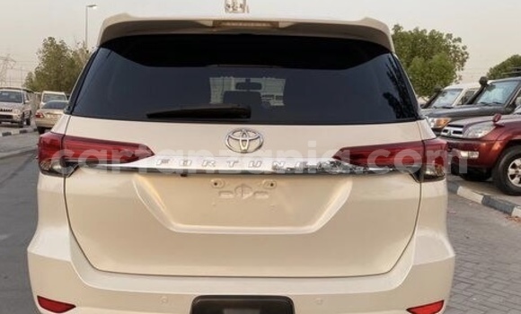 Buy Used Toyota Fortuner White Car in Dar es Salaam in Dar es Salaam Buy Used Toyota Fortuner White Car in Dar es Salaam in Dar es Salaam