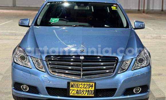 Buy Import Mercedes-Benz E-Classe Blue Car in Dar es Salaam in Dar es Salaam