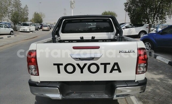 Buy Used Toyota Hilux White Car in Dar es Salaam in Dar es Salaam Buy Used Toyota Hilux White Car in Dar es Salaam in Dar es Salaam