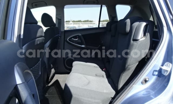 Nunua Imported Toyota RAV4 Bluu Gari ndani ya Dar es Salaam nchini Dar es Salaam Nunua Imported Toyota RAV4 Bluu Gari ndani ya Dar es Salaam nchini Dar es Salaam
