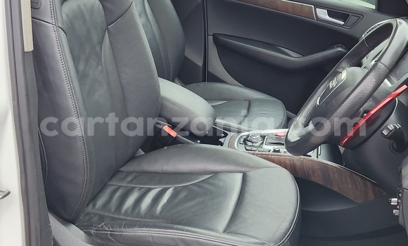 Nunua Imported Audi Q5 Nyeupe Gari ndani ya Dar es Salaam nchini Dar es Salaam Nunua Imported Audi Q5 Nyeupe Gari ndani ya Dar es Salaam nchini Dar es Salaam