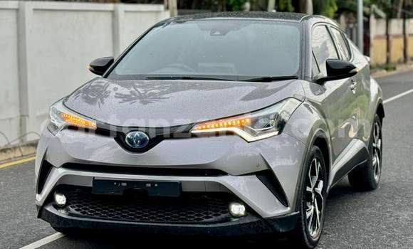 Nunua Imported Toyota C-HR Nyingine Gari ndani ya Dar es Salaam nchini Dar es Salaam