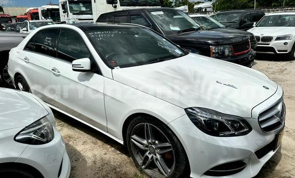 Buy Used Mercedes-Benz E-Classe White Car in Dar es Salaam in Dar es Salaam Buy Used Mercedes-Benz E-Classe White Car in Dar es Salaam in Dar es Salaam