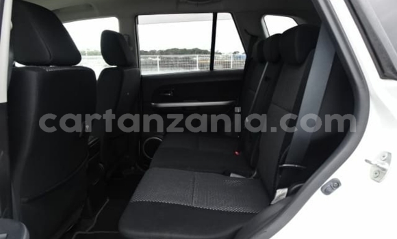 Nunua Imported Suzuki Escudo Nyeupe Gari ndani ya Dar es Salaam nchini Dar es Salaam Nunua Imported Suzuki Escudo Nyeupe Gari ndani ya Dar es Salaam nchini Dar es Salaam
