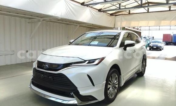 Buy Import Toyota Harrier White Car in Dar es Salaam in Dar es Salaam
