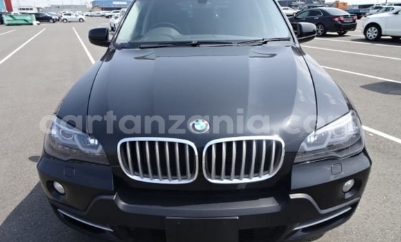 Nunua Imported BMW X5 Nyeusi Gari ndani ya Dar es Salaam nchini Dar es Salaam