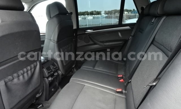 Nunua Imported BMW X5 Nyeusi Gari ndani ya Dar es Salaam nchini Dar es Salaam Nunua Imported BMW X5 Nyeusi Gari ndani ya Dar es Salaam nchini Dar es Salaam