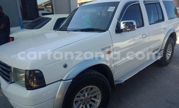 Buy Used Ford Everest White Car in Dar es Salaam in Dar es Salaam
